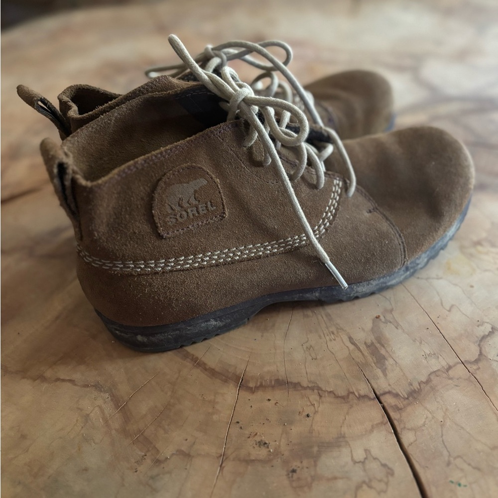 Sorel Mens 8, Women’s 10 Tan Lace-Up Boots